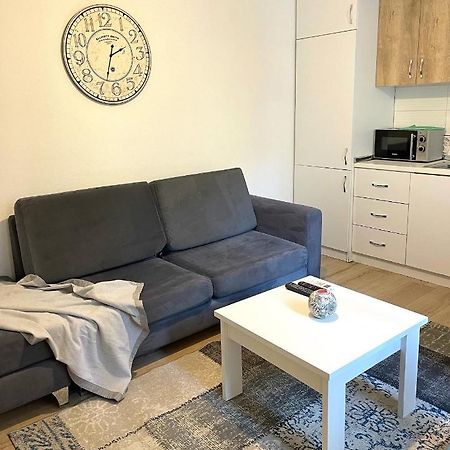 Apartment In The New Bazaar Of Tirana - Hana Blu Exteriér fotografie