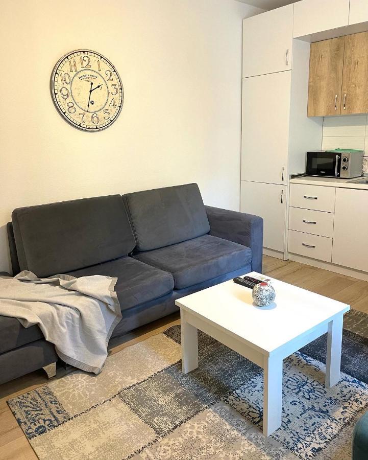 Apartment In The New Bazaar Of Tirana - Hana Blu Exteriér fotografie