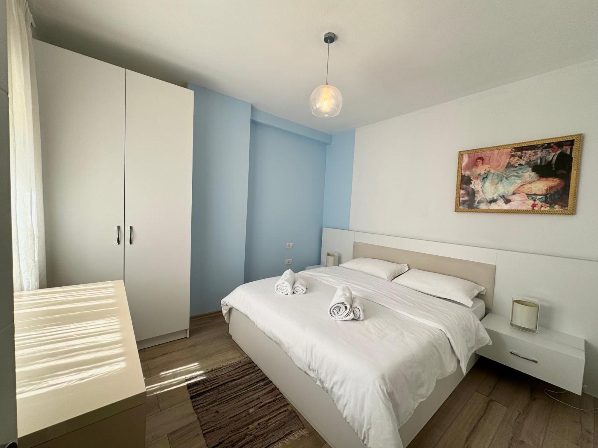 Apartment In The New Bazaar Of Tirana - Hana Blu Exteriér fotografie