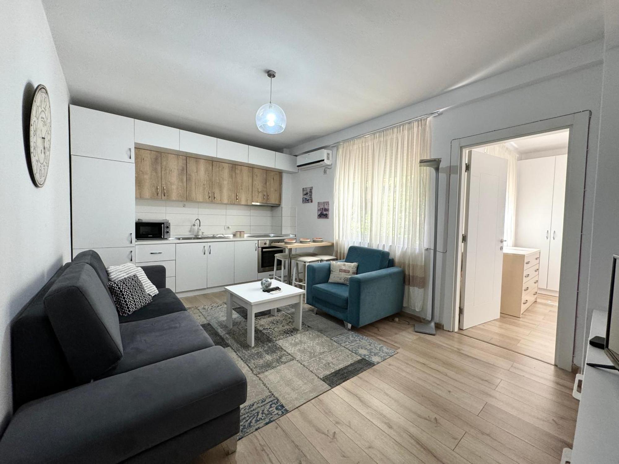 Apartment In The New Bazaar Of Tirana - Hana Blu Exteriér fotografie