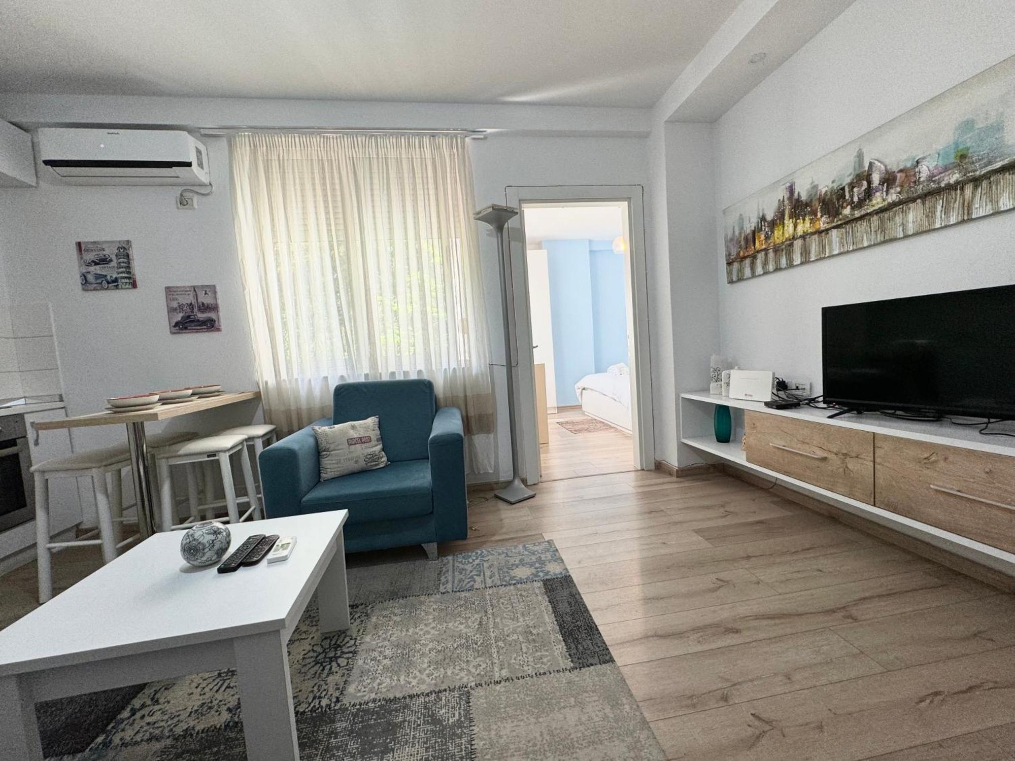 Apartment In The New Bazaar Of Tirana - Hana Blu Exteriér fotografie