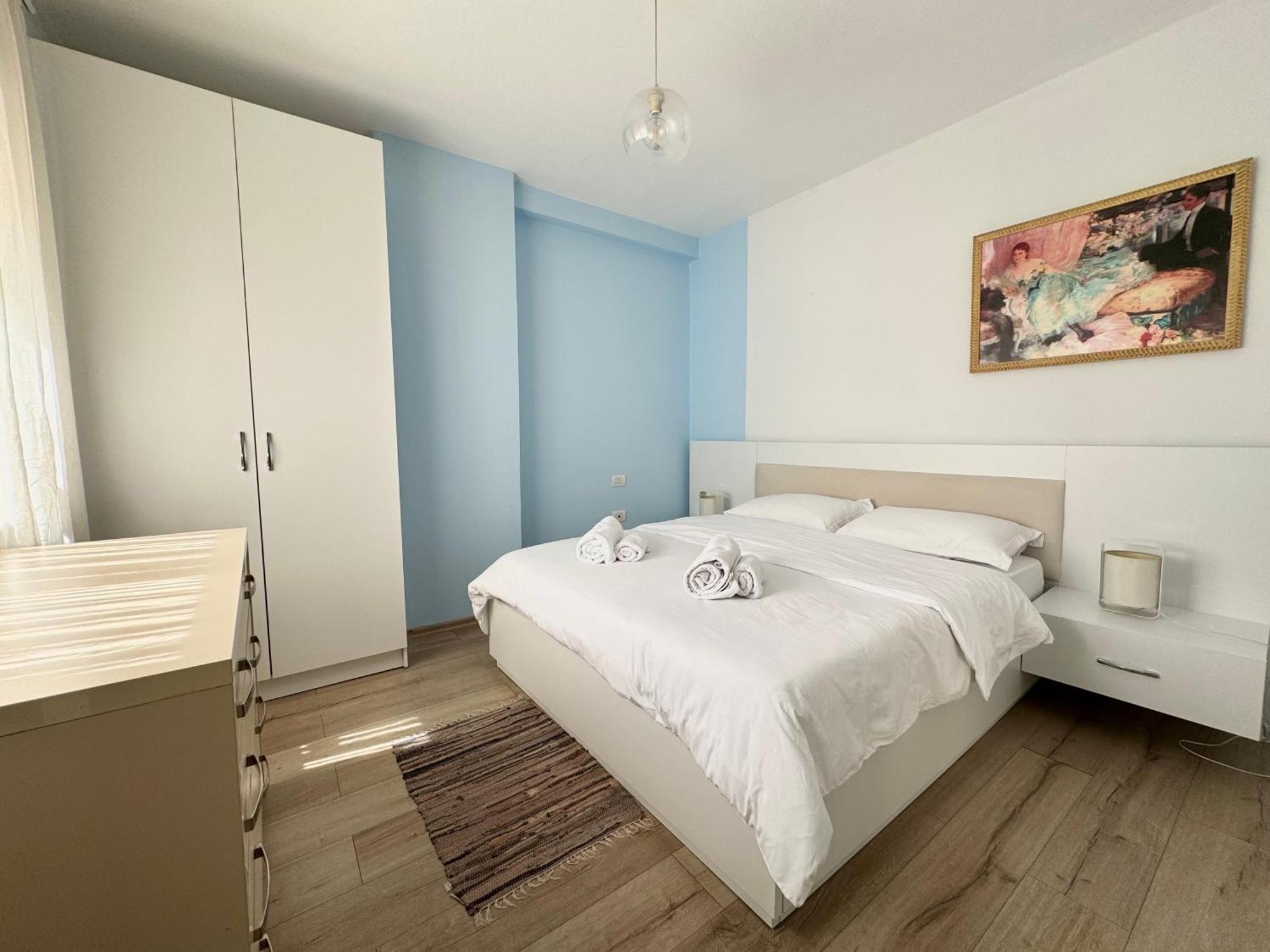 Apartment In The New Bazaar Of Tirana - Hana Blu Exteriér fotografie