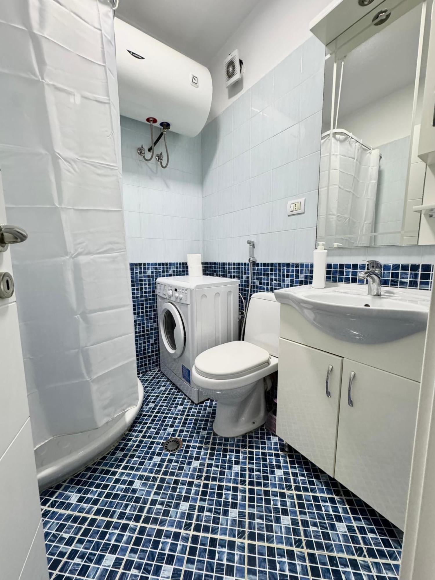 Apartment In The New Bazaar Of Tirana - Hana Blu Exteriér fotografie